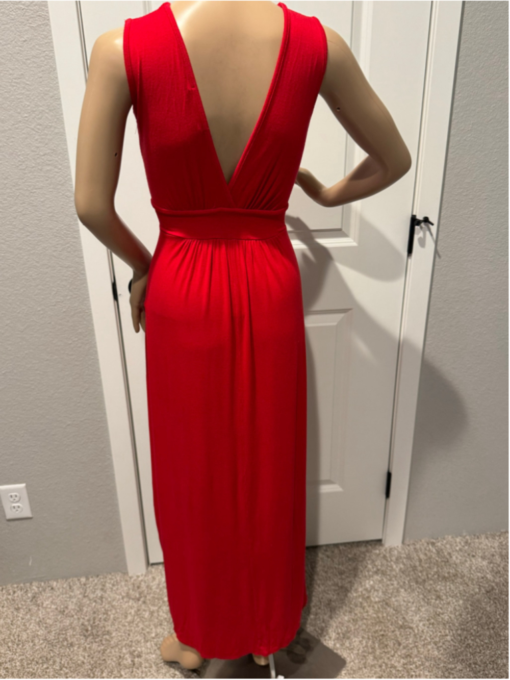 Women's fraiche by J Red sleeveless Deep V-Neck Pull-on Knit Maxi Dress Size M - Picture 4 of 10